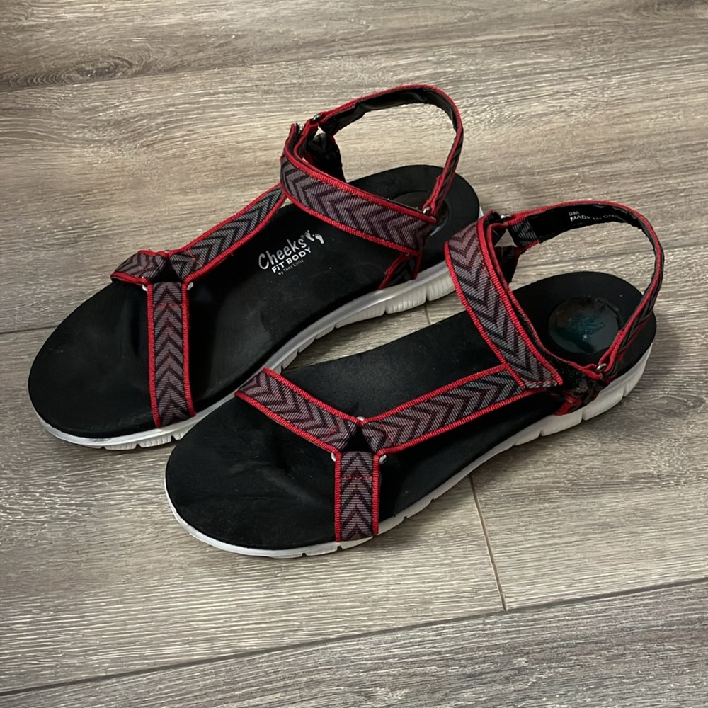 💐 2/$25💐 Cheeks Tony Little Fit Body Sneaker Sandals Sz 9 Red/Grey/Black